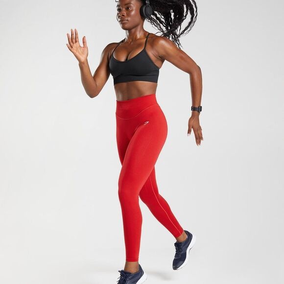 Gymshark Sweat Seamless Sports Bra light support Size S in Black NWT in Package - Picture 5 of 12